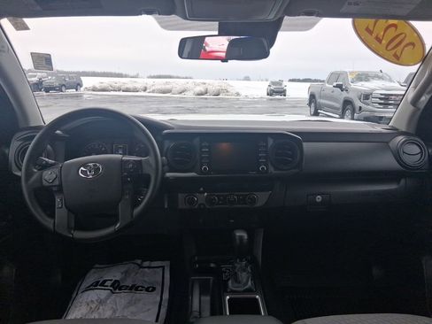Used 2022 Toyota Tacoma SR image 16