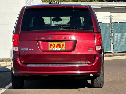Used 2019 Dodge Grand Caravan GT image 5