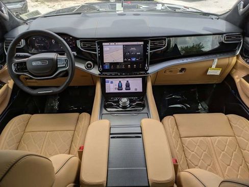New 2026 Jeep Grand Wagoneer Summit AWD/4WD image 17