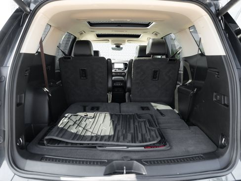 Used 2021 GMC Acadia Denali w/ Denali Ultimate Package AWD/4WD image 25