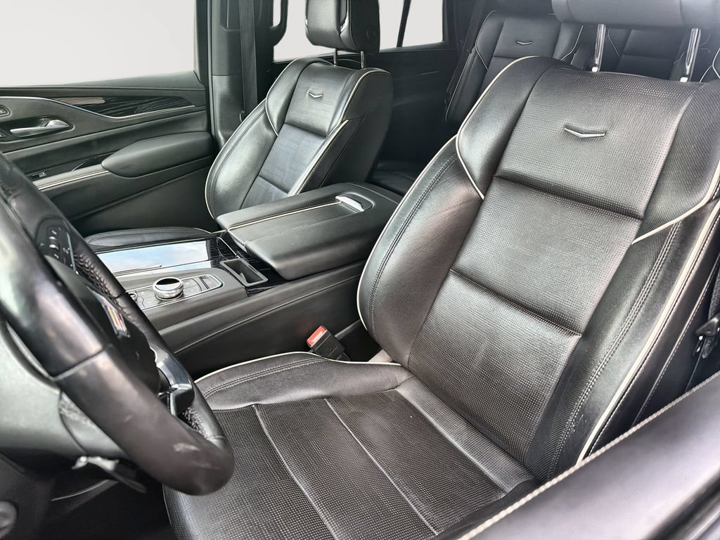 Used 2023 Cadillac Escalade Sport AWD/4WD image 13