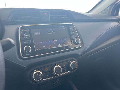 Used 2025 Nissan Versa SV image 20