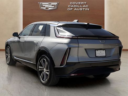 Certified 2024 Cadillac Lyriq Luxury image 3