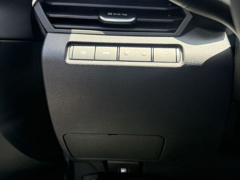 Used 2025 Nissan Altima 2.5 SL FWD image 25