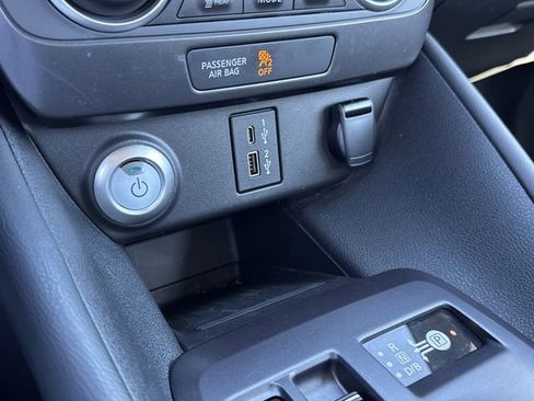 Certified 2025 Nissan Leaf S image 30