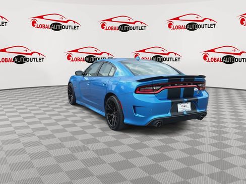 Used 2019 Dodge Charger Scat Pack w/ Dynamics Package RWD image 6