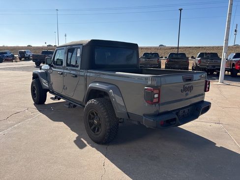 Used 2020 Jeep Gladiator Overland w/ Safety Group image 6