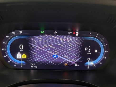 Used 2023 Volvo XC60 B5 Plus image 17