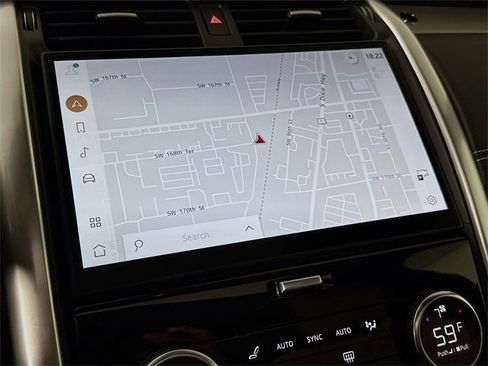 New 2026 Land Rover Discovery Dynamic SE image 16