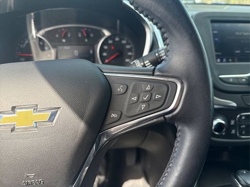 Used 2020 Chevrolet Equinox LT w/ Driver Convenience Package AWD/4WD image 30