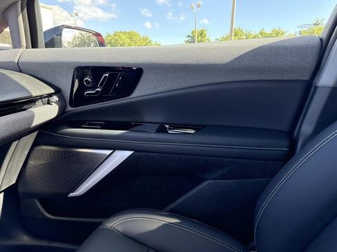 Certified 2025 Cadillac Optiq Sport 1 AWD/4WD image 23