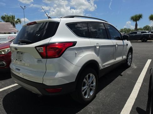 Used 2019 Ford Escape SEL FWD image 14