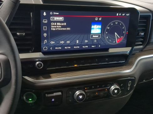 Used 2025 GMC Sierra 1500 Elevation image 33