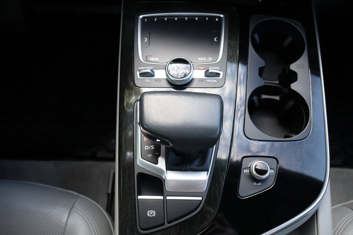 Used 2019 Audi Q7 3.0T Prestige w/ Prestige Package AWD/4WD image 40