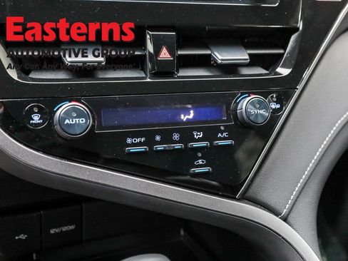 Used 2024 Toyota Camry SE image 33