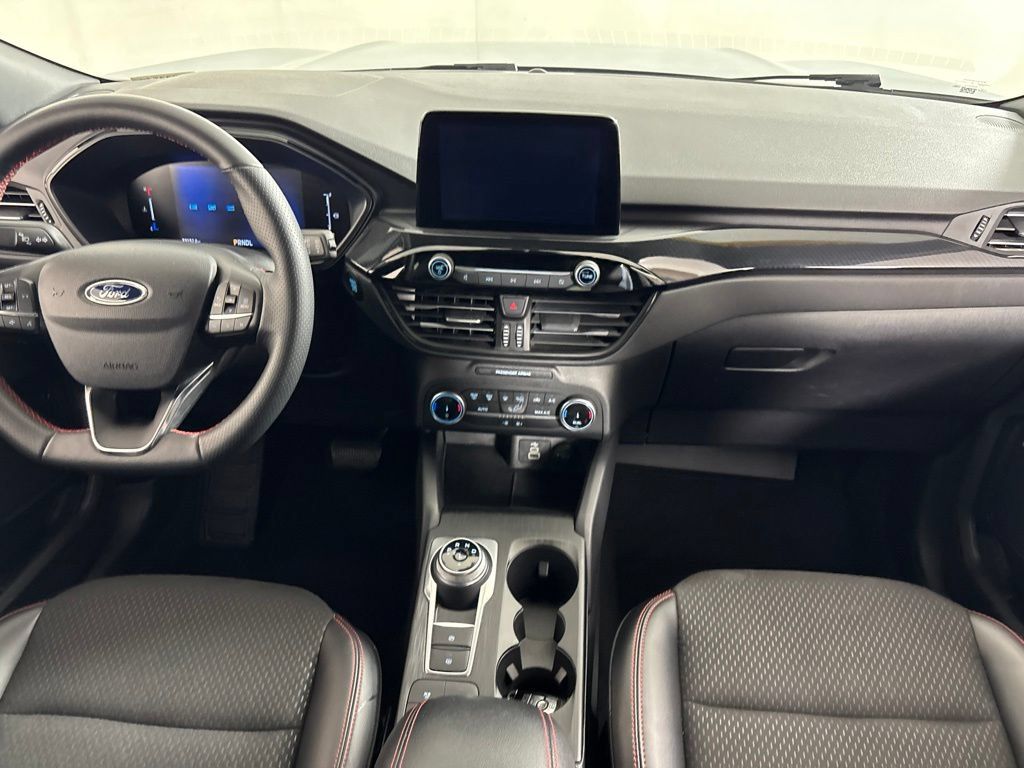 Used 2025 Ford Escape ST-Line FWD image 18