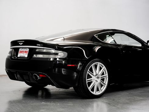 Used 2009 Aston Martin DBS Coupe RWD image 33