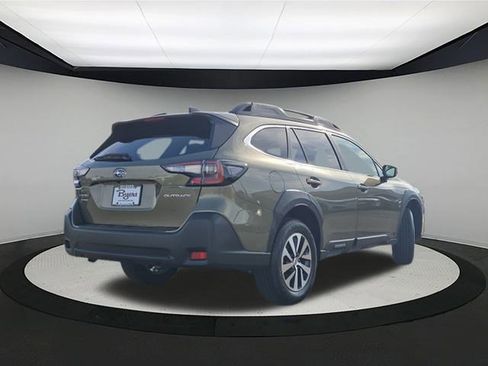 New 2025 Subaru Outback Premium image 7