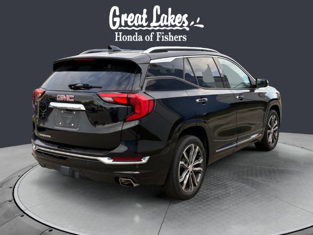 Used 2020 GMC Terrain Denali w/ Denali Premium Package FWD image 5