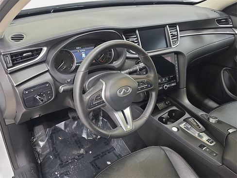Certified 2023 INFINITI QX50 Luxe image 13