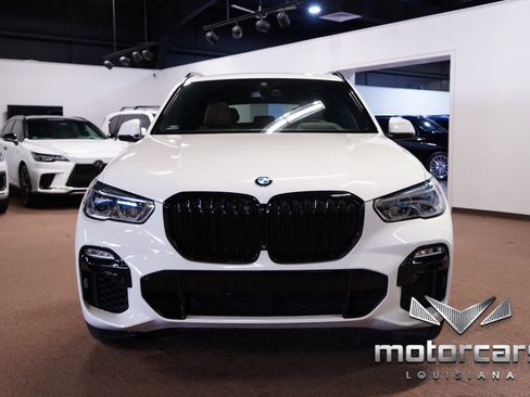 Used 2021 BMW X5 xDrive40i w/ M Sport Package image 2