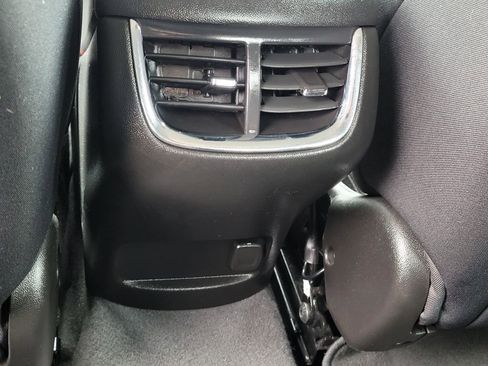 Used 2023 Chevrolet Malibu LT image 17