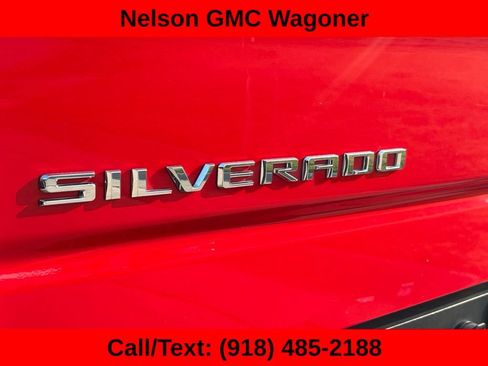 Used 2023 Chevrolet Silverado 1500 LT w/ Convenience Package II AWD/4WD image 8