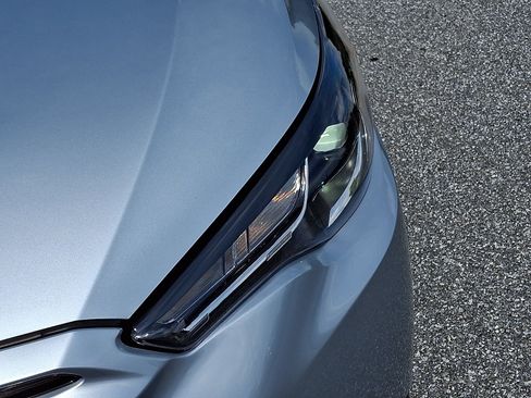 Used 2023 Toyota Corolla Cross AWD Hybrid image 9