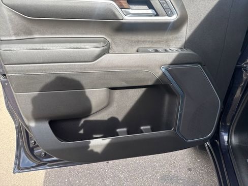 Used 2024 GMC Sierra 1500 Elevation image 10