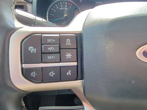 Used 2024 Ford Expedition Limited image 21