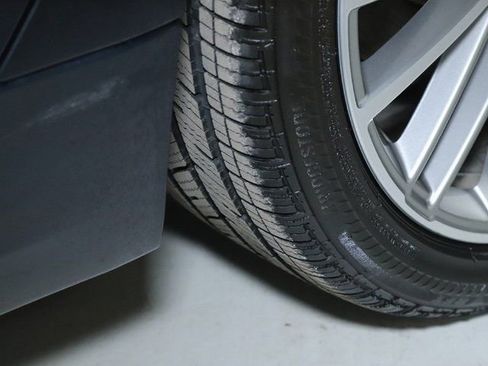 Used 2020 BMW 530i xDrive w/ Premium Package image 46