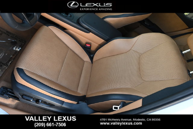 Certified 2023 Lexus RZ 450e Premium w/ Technology Package AWD/4WD image 14