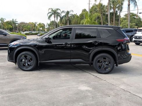 New 2026 Nissan Rogue SV FWD image 5
