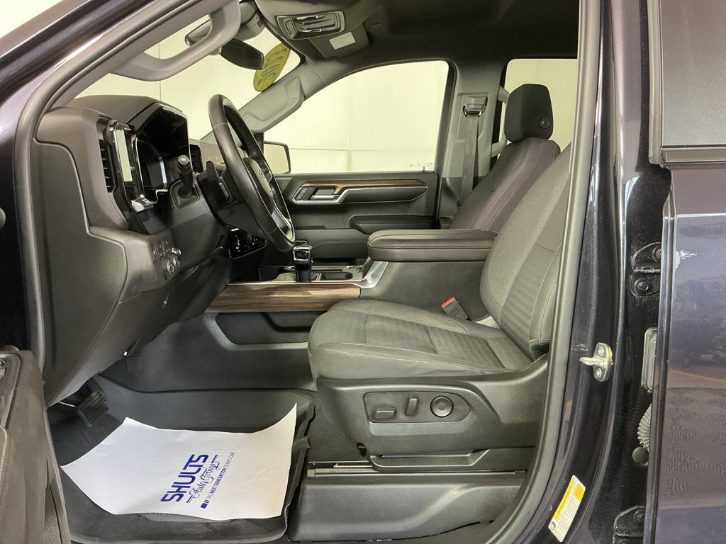 Used 2023 Chevrolet Silverado 1500 RST w/ Protection Package AWD/4WD image 9