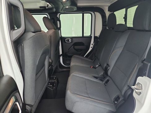 New 2026 Jeep Gladiator Sport image 28