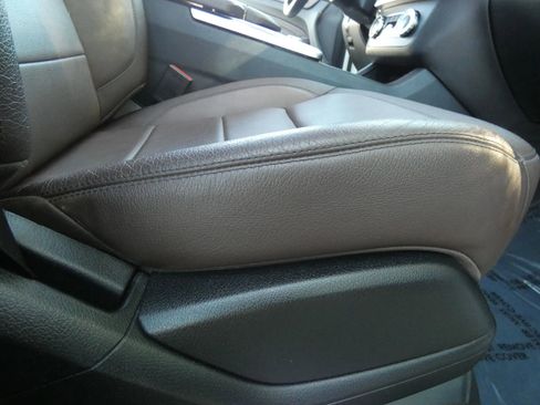 Used 2015 Mercedes-Benz ML 350 4MATIC image 32