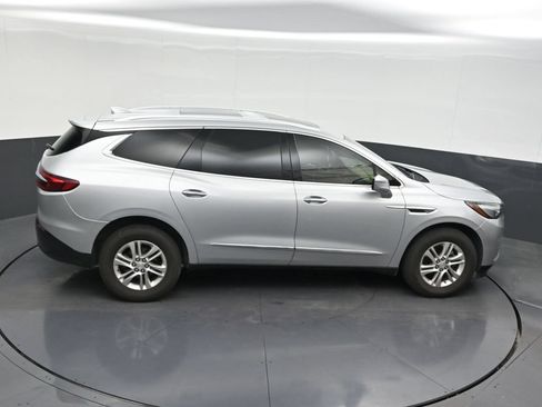 Used 2021 Buick Enclave Essence w/ Sound and Sites Package FWD image 21