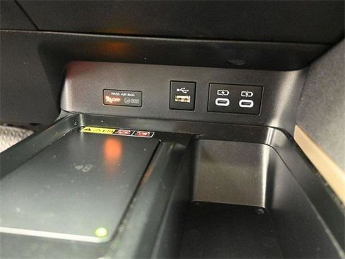 Certified 2025 Toyota Camry LE image 31