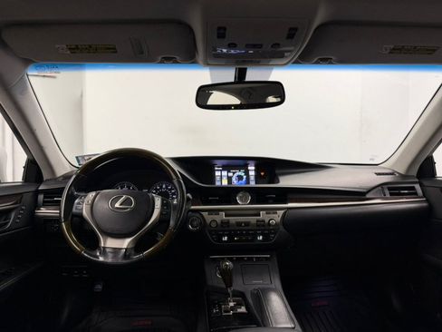Used 2013 Lexus ES 350 w/ Luxury Pkg FWD image 50