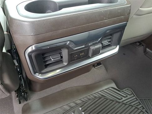 Used 2022 Chevrolet Silverado 1500 LTZ image 8