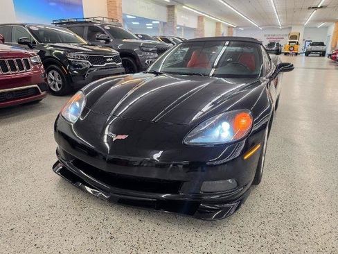 Used 2009 Chevrolet Corvette Convertible w/ Preferred Equipment Group RWD image 2
