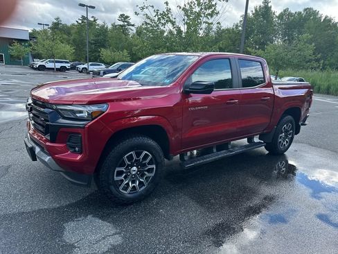 Used 2023 Chevrolet Colorado Z71 w/ Z71 Convenience Package 2 AWD/4WD image 1