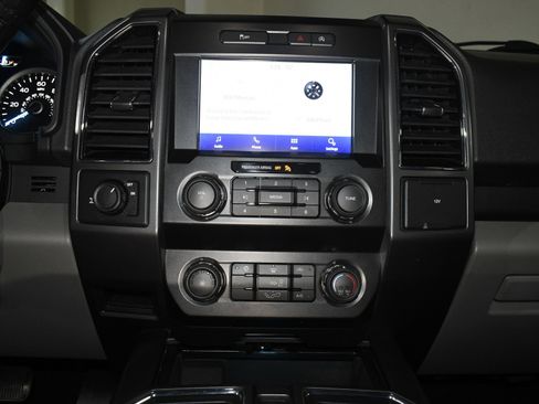 Used 2019 Ford F150 XLT image 34