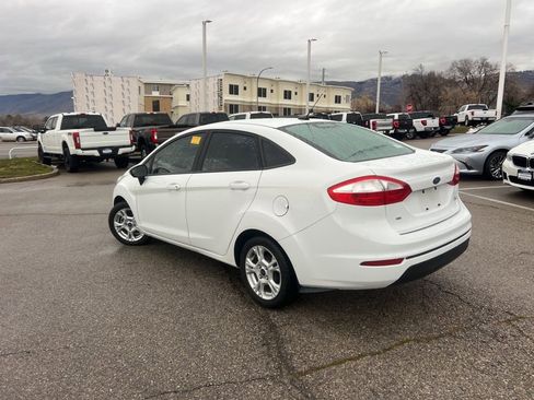 Used 2015 Ford Fiesta SE image 10