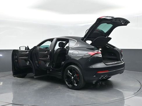 Used 2023 Maserati Levante GT AWD/4WD image 66