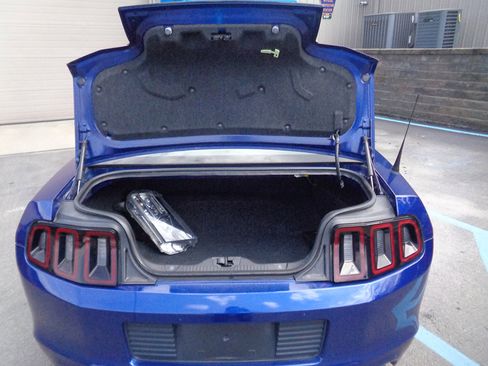 Used 2014 Ford Mustang Coupe image 11