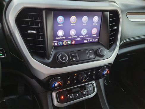 Used 2023 GMC Acadia SLE image 8