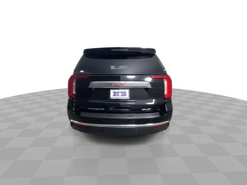 Used 2022 GMC Yukon XL SLT w/ SLT Premium Package image 7
