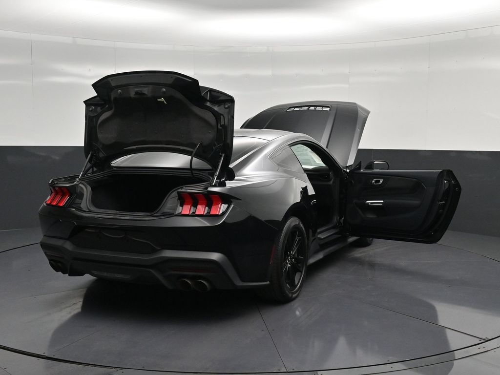 Used 2024 Ford Mustang GT RWD image 34