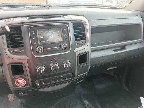 Used 2018 RAM 5500 Tradesman w/ Power & Remote Entry Group image 12